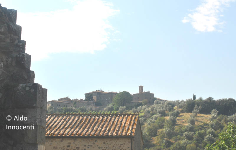 CASTELNUOVO DELL'ABATE: PANORAMA DALL'ABBAZIA DI SANT'ANTIMO